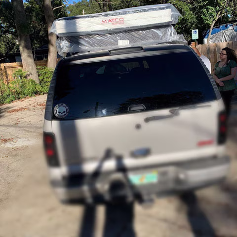 Queen mattress pillow top pick up Queen mattress pillow top pick up